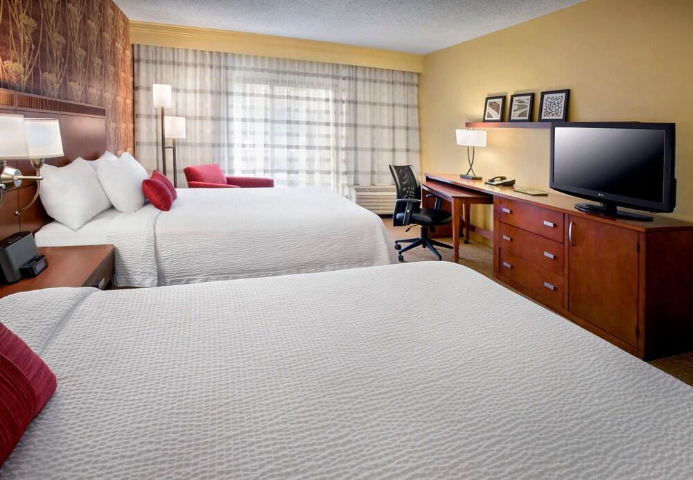 Courtyard By Marriott New Haven Уолингфорд Екстериор снимка